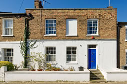 Neighbours Unhappy about Plans for Former Pub