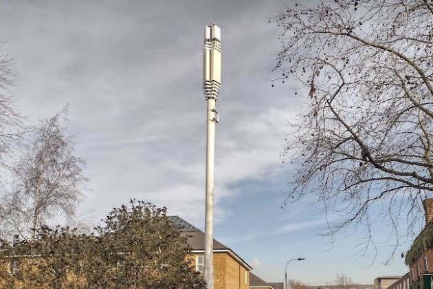 Visualisation of a mast being proposed on Farm Lane 