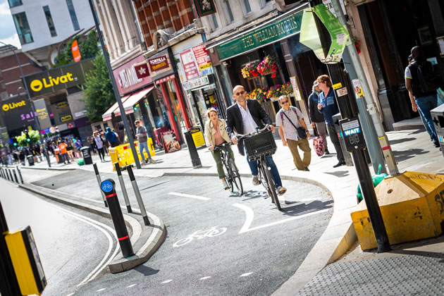 The new cycleway links with King Street