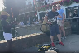 Local Residents Help Rescue Injured Heron