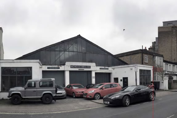 The Nicholas Mee & Co garage on Wellesley Avenue before closure