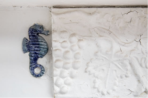 Plasterwork attributed to Gimson at Emery Walker's House