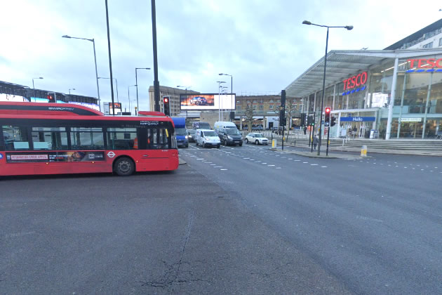 A4 Cromwell Road at the junction with Warwick Road
